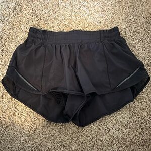 Lululemon Hotty Hot Short 2.5”